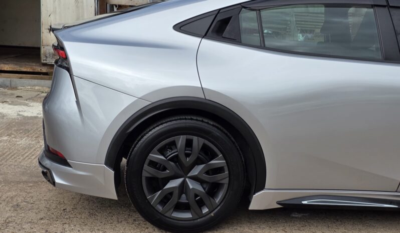 
								2023 Toyota Prius Hybrid (New Shape) | Sporty 5-Door Hatchback | Advanced Eco Efficiency | £18,400 full									