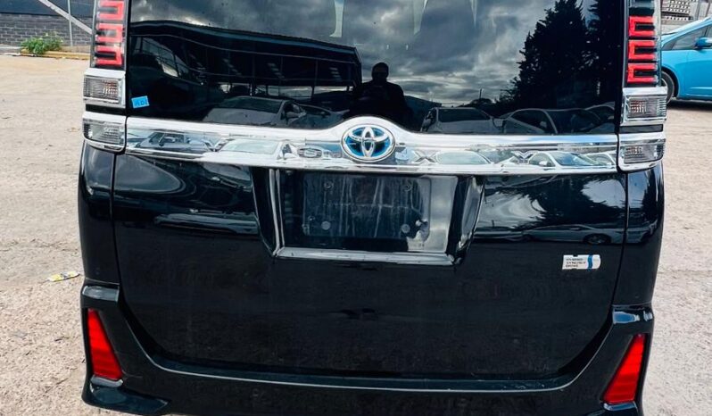 
								2020 Toyota Voxy | 7/8 Seater Modern MPV | Fresh Japanese Import | £17,600 full									