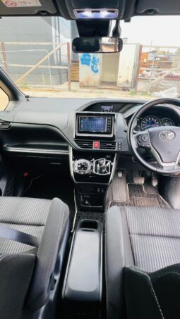 
										2020 Toyota Voxy | 7/8 Seater Modern MPV | Fresh Japanese Import | £17,600 full									