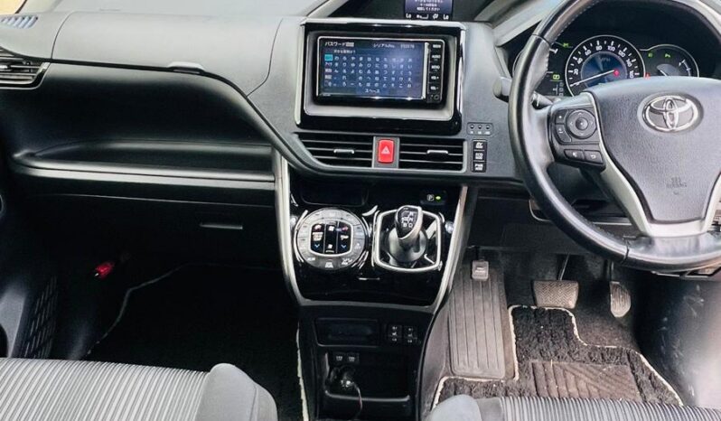 
								2020 Toyota Voxy | 7/8 Seater Modern MPV | Fresh Japanese Import | £17,600 full									