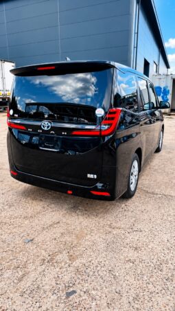 
										2022 Toyota Noah Hybrid | Luxury 8-Seater MPV | Dual Power Sliding Doors & Adaptive Safety | £20,250 full									