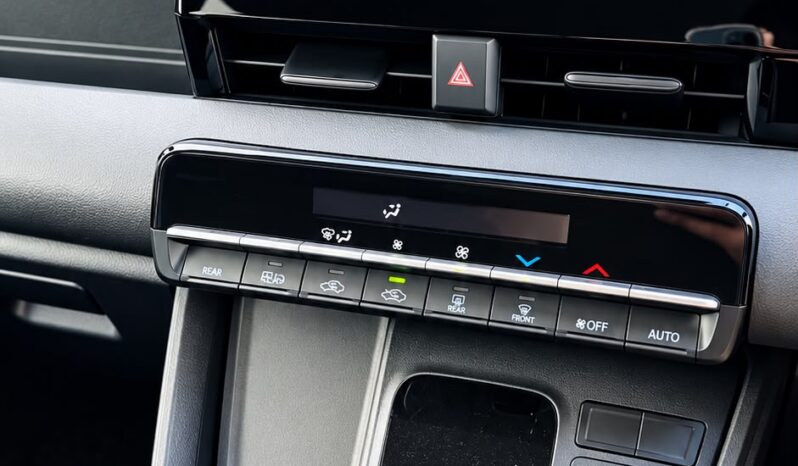 
								2022 Toyota Noah Hybrid | Luxury 8-Seater MPV | Dual Power Sliding Doors & Adaptive Safety | £20,250 full									